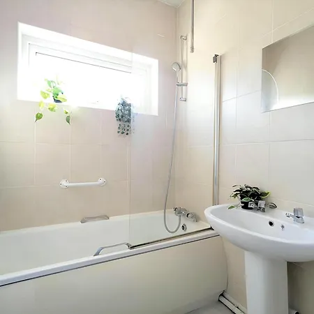 Charming 3-bed Near Centre Free Parking * York