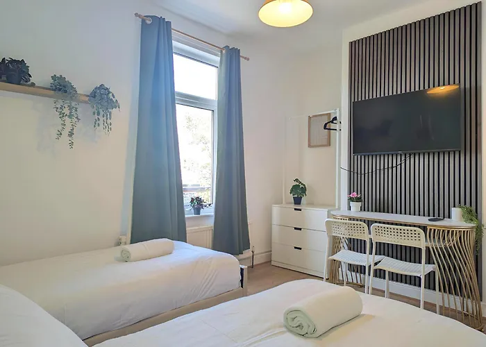 Casa vacanze Charming 3-bed Near Centre Free Parking